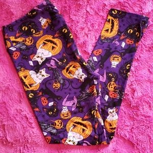 LuLaRoe Tall & Curvy leggings